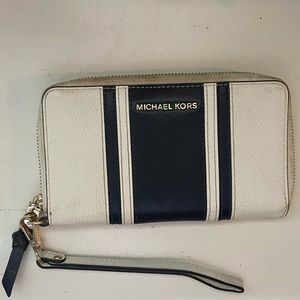 MK wallet